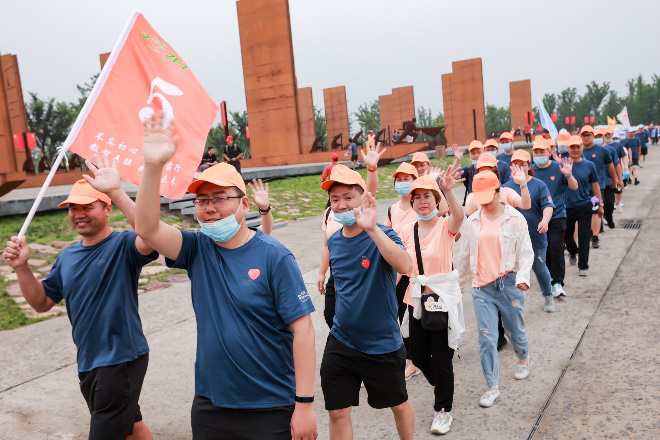 十八正青春 十八恰风华 ——冰球突破豪华版下载app 18 周年庆典圆满落幕